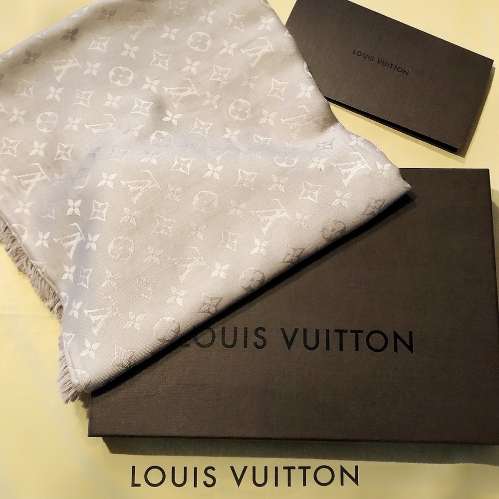 Louis Vuitton Scarf